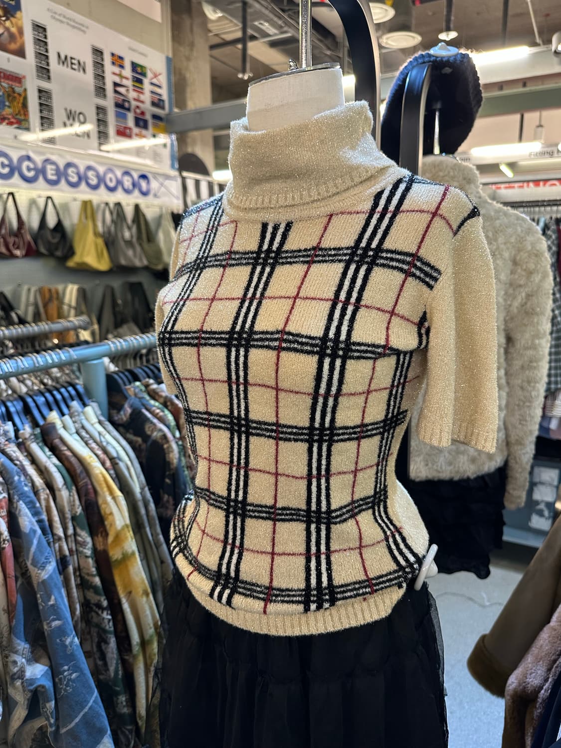 BURBERRY 버버리 노바체크 실버글리터 반팔니트 상품이미지1