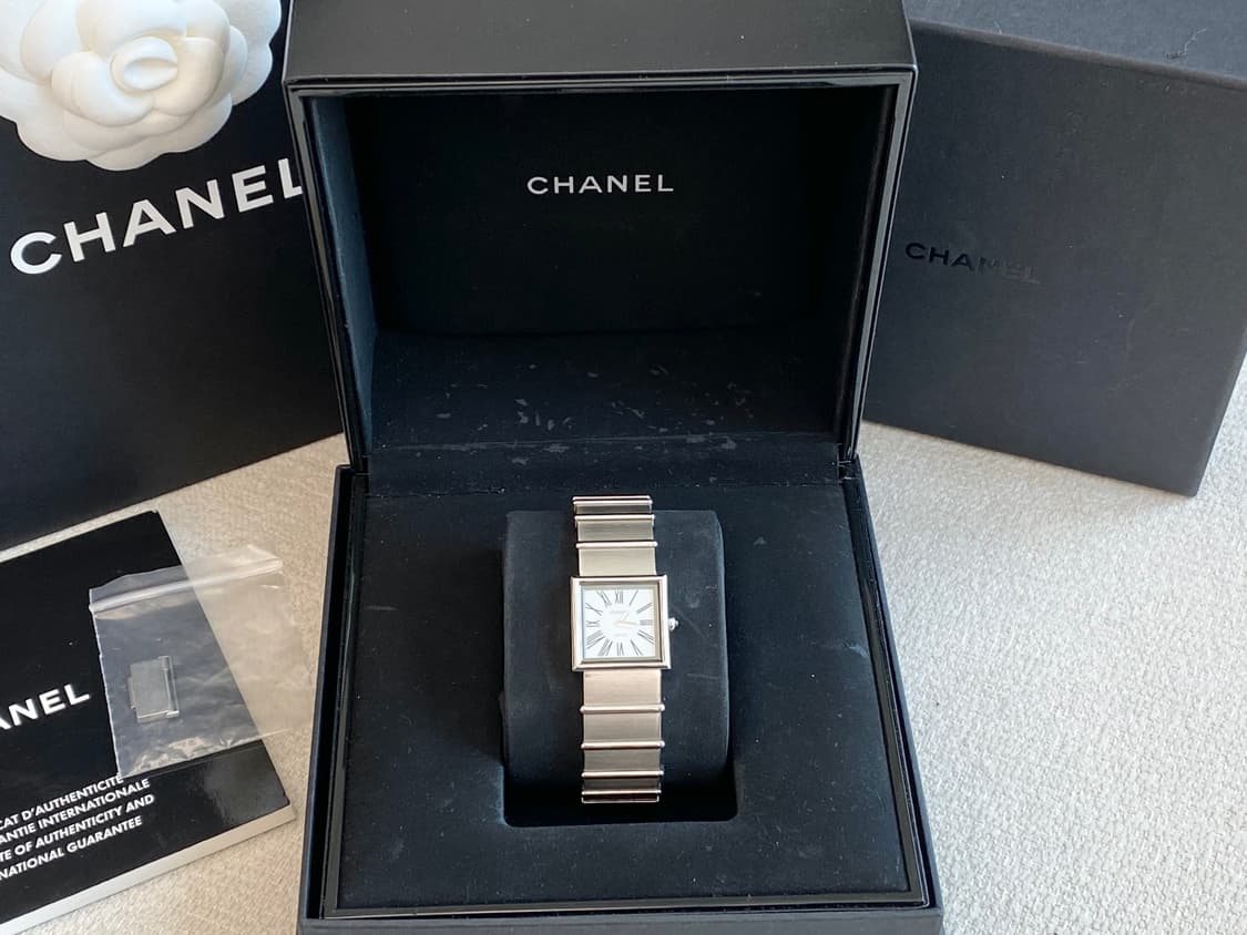 샤넬 마드모아젤 23mm 스몰 사이즈 스틸 쿼츠 상품이미지2