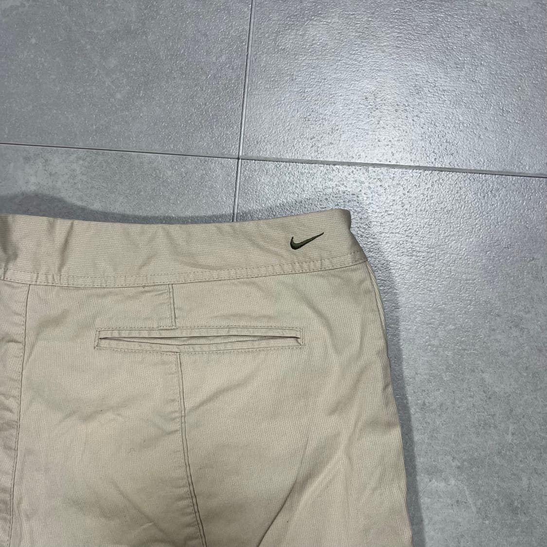 [XL] 00s 나이키 빈티지 베이지색 반바지 상품이미지1
