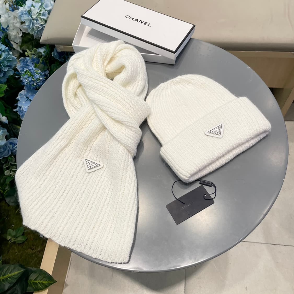 프라다 클래식 세트 [모자 & 스카프] 상품이미지4