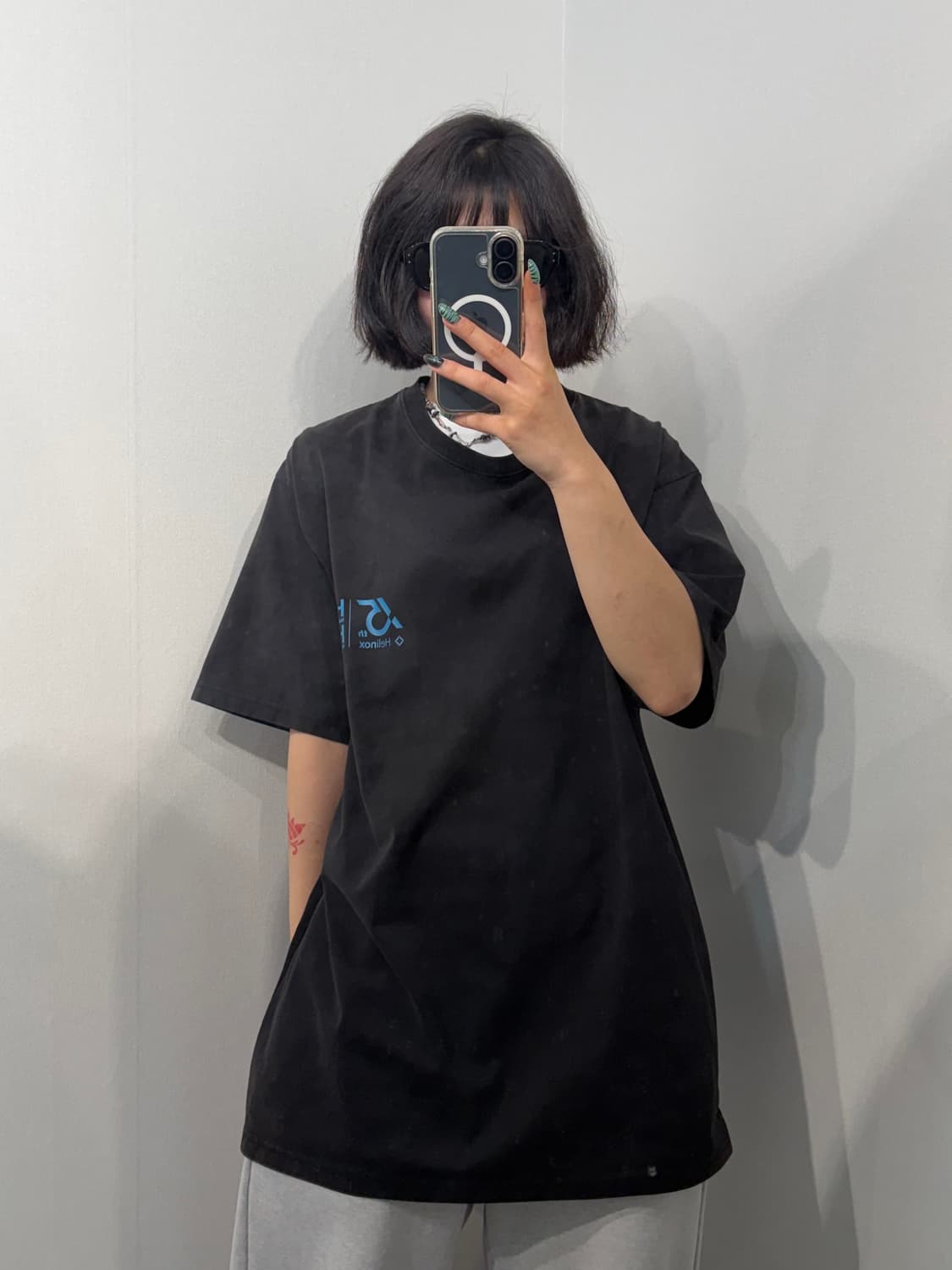 L 헬리녹스 15주년 기념 반팔 티셔츠 블랙 상품이미지1