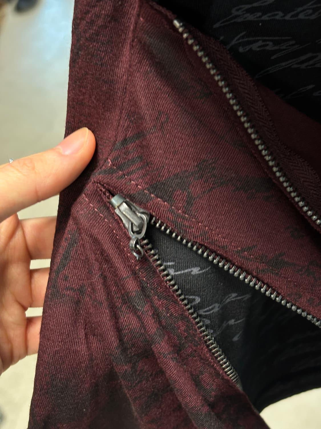 인더애틱 지퍼 절개 레이어드 폴로셔츠 상품이미지8