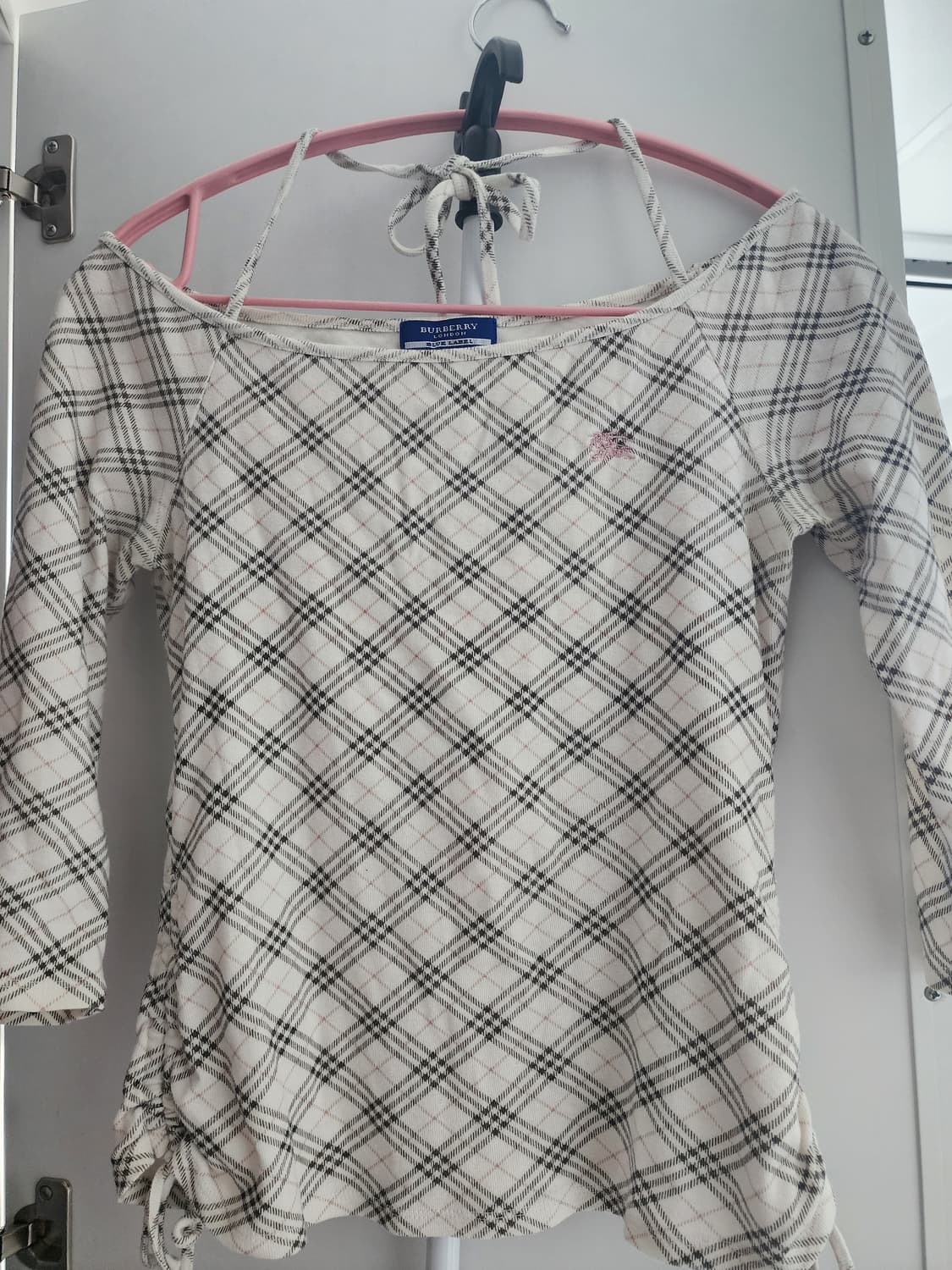 버버리 블루라벨 오프숄더 노바체크 티셔츠 흰핑 상품이미지1