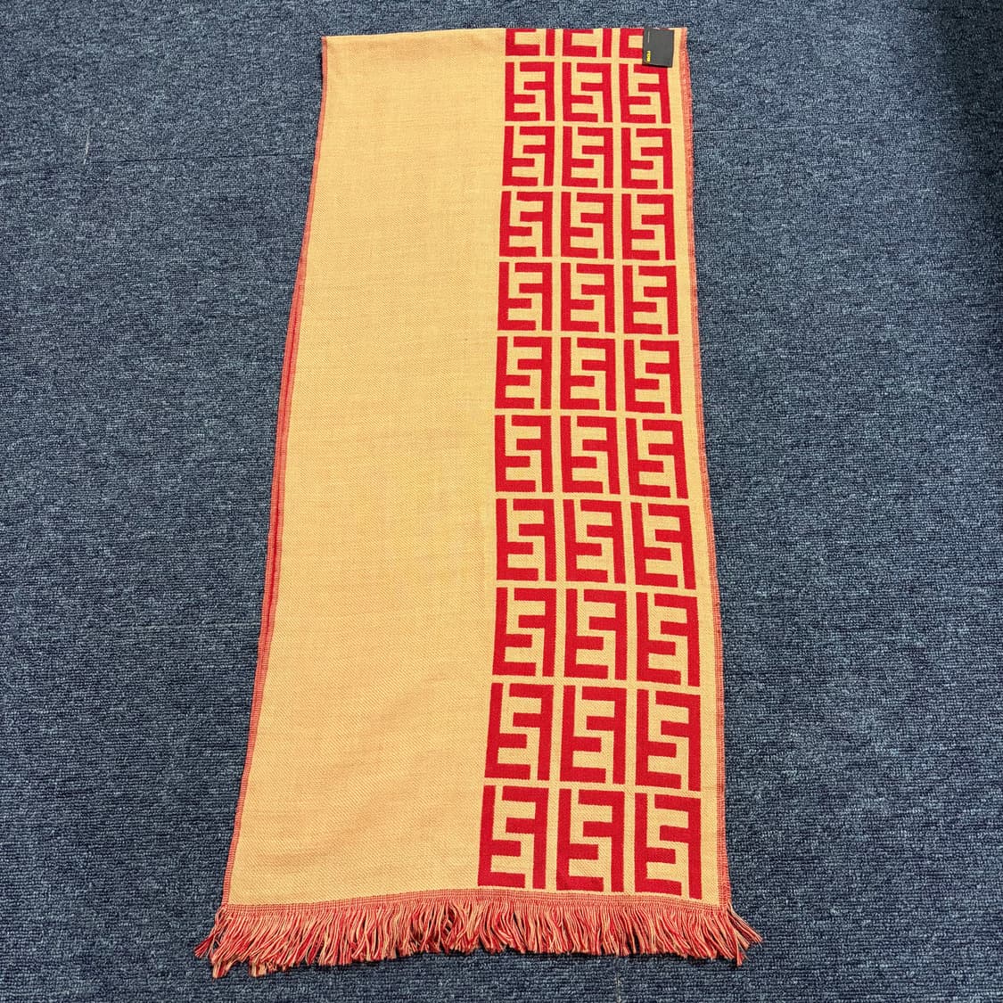 펜디 오리지널 FF 로고 머플러 상품이미지4