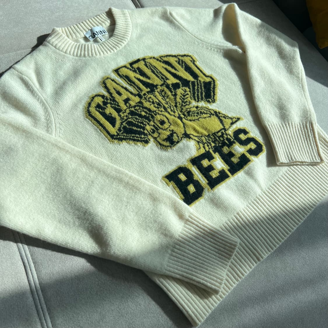Ganni bees 가니 꿀벌 니트 스몰사이즈 상품이미지4