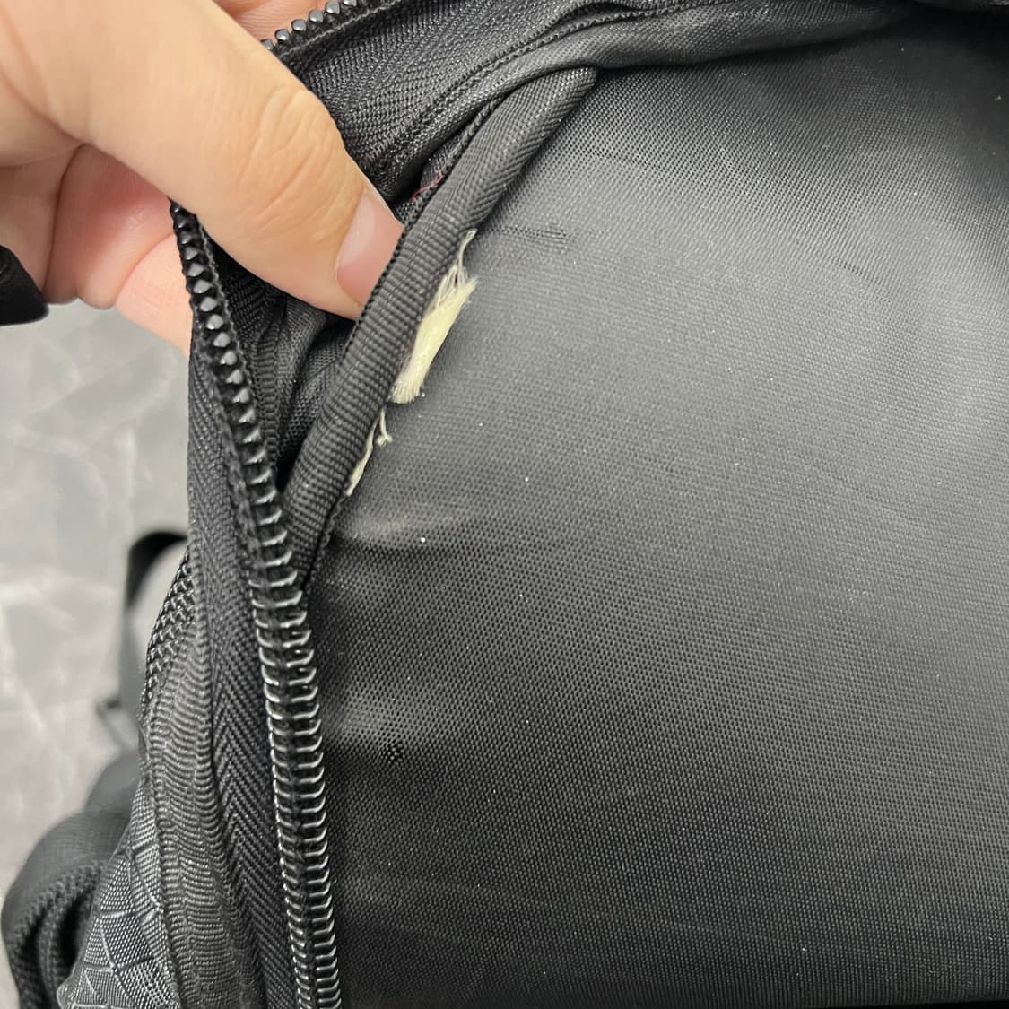 오클리 아이콘로고 3.0 테크니컬 백팩 블랙 상품이미지6