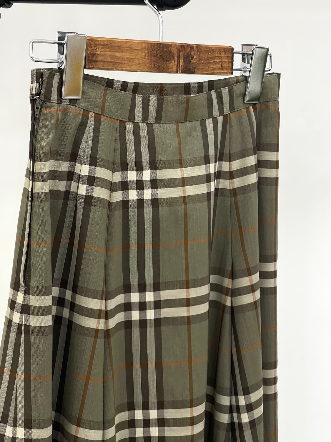 버버리 노바체크 스커트 상품이미지4