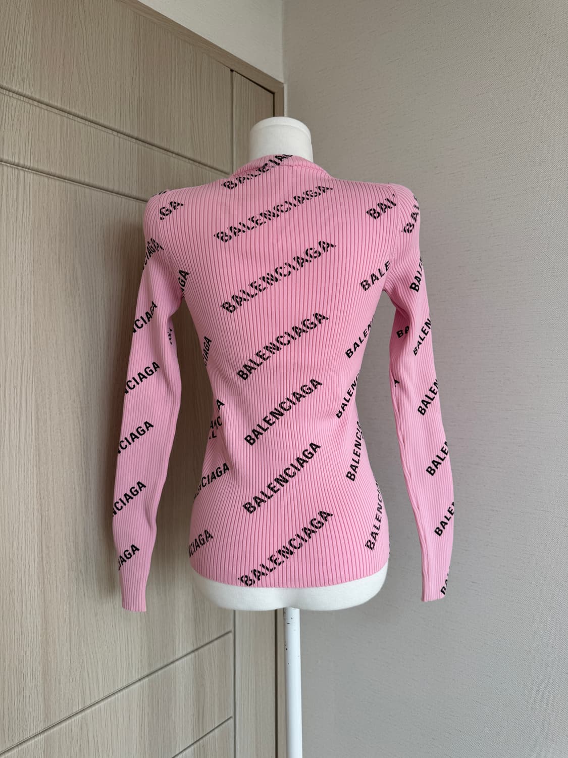 발렌시아가) 로고 골지 니트 티셔츠 상품이미지4