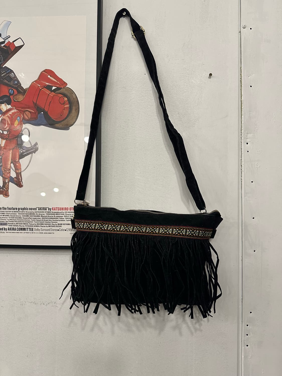 OS)프릴 레더 크로스백 상품이미지1