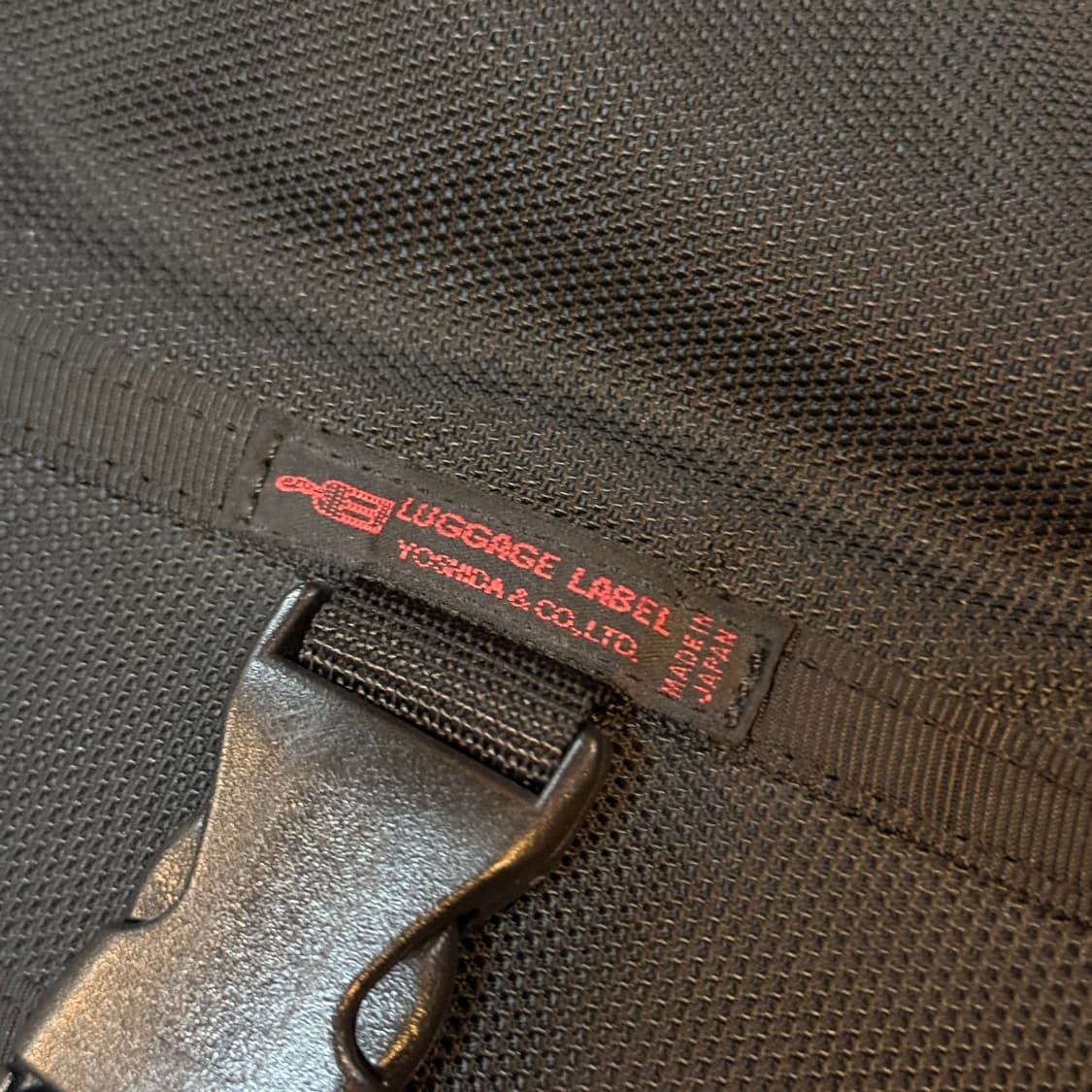 포터 러기드 라벨 하드 나일론 크로스백 페이딩 상품이미지3