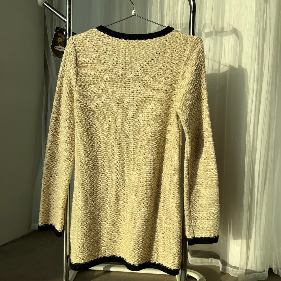 ROPE 라이트옐로우 트위드 진주버튼 부클레 가디건 M 상품이미지4