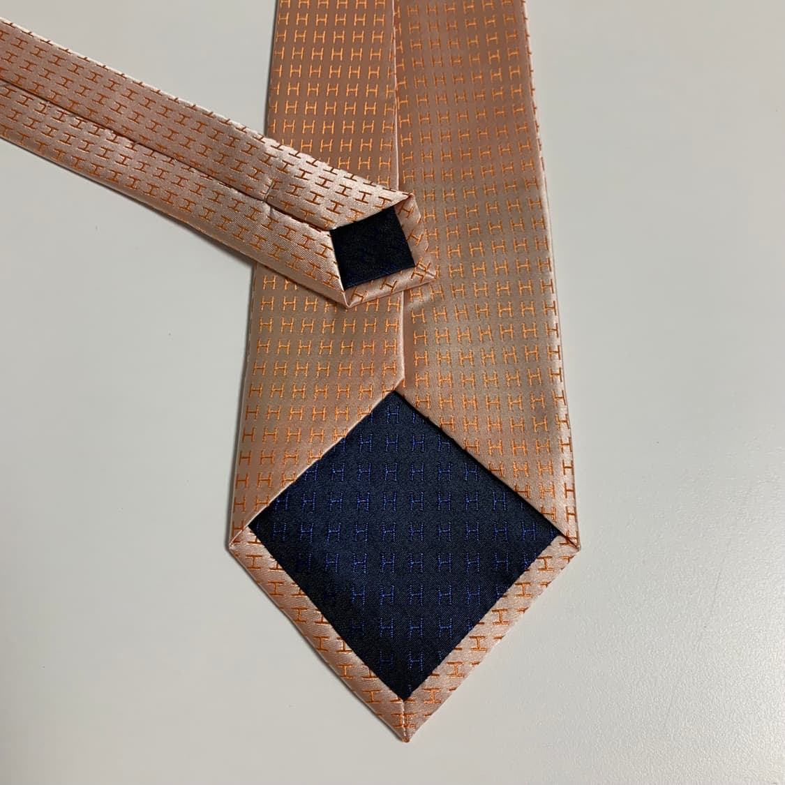 에르메스 H로고플레이 모노그램 프랑스 100실크 명품넥타이 최상급 상품이미지6