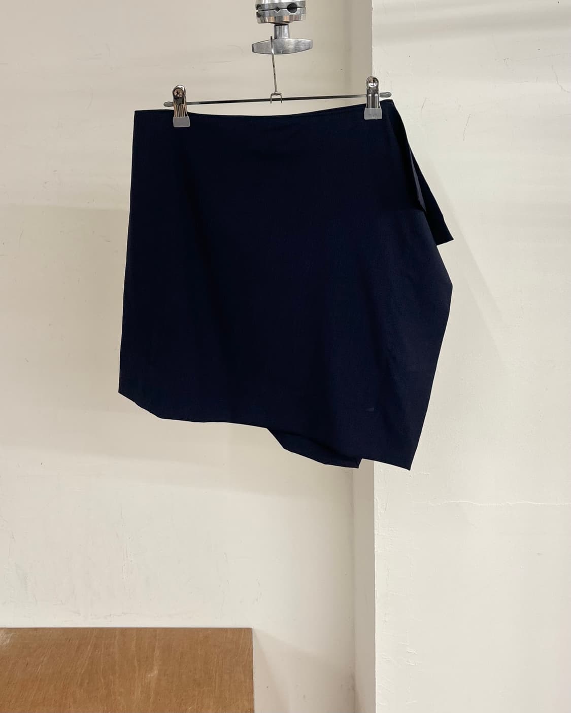 비비안 웨스트우드 네이비 드레이프 미니 스커트 상품이미지1