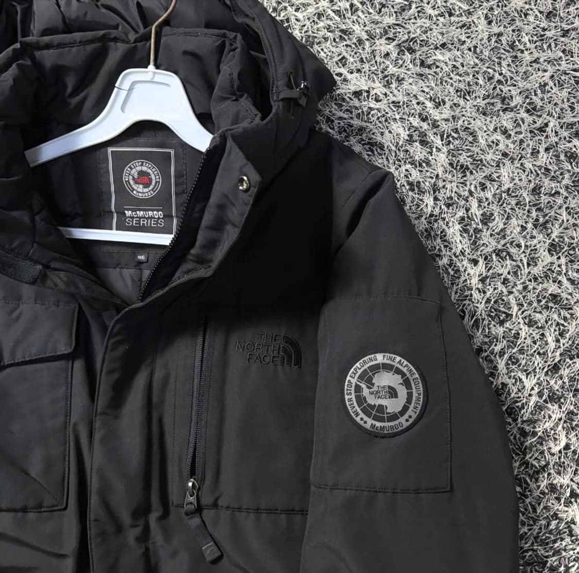 노스페이스 맥머도 2way 블랙 후드 패딩 M-L 상품이미지2