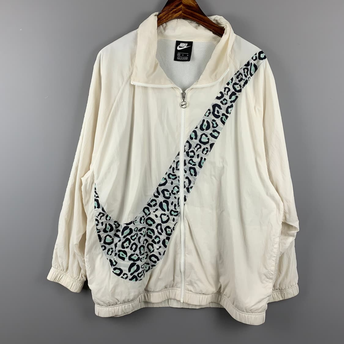 나이키 호피 빅스우시 화이트 우븐 바람막이 상품이미지2