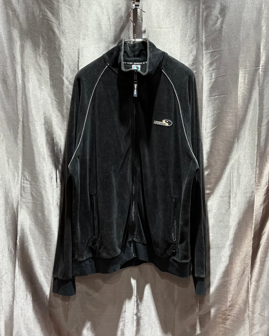 M 서프 디자인 벨벳 블랙 트랙탑 상품이미지1