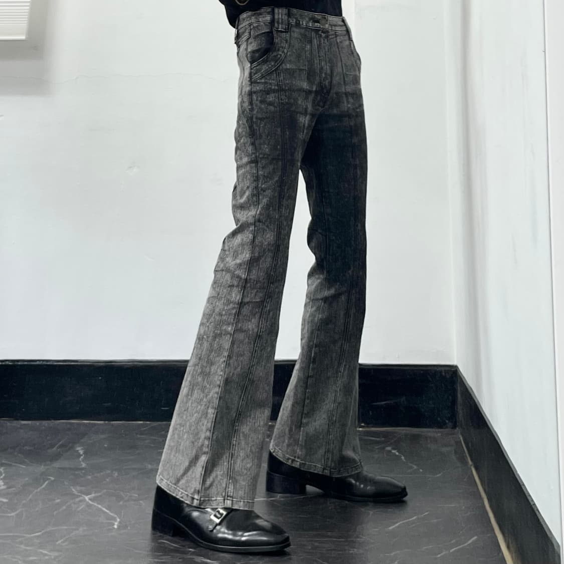 FullHeart 더티 워시드 흑청 부츠컷 데님 팬츠 상품이미지3