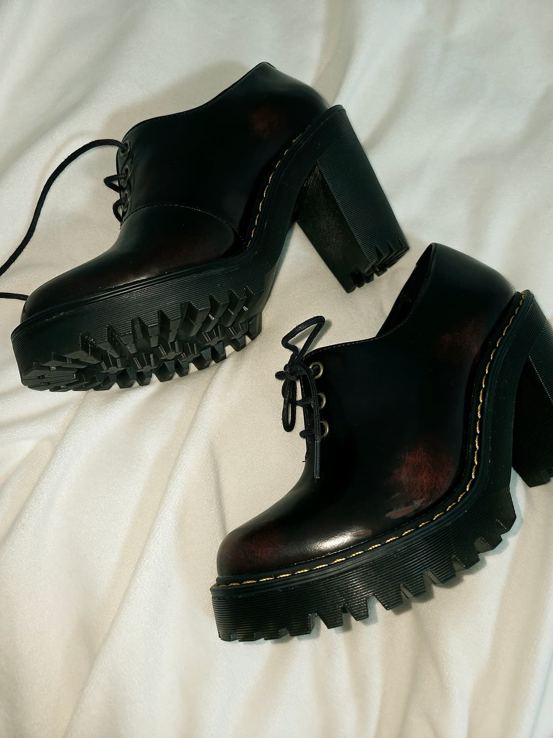 닥터마틴 SALOME 힐부츠 체리레드 상품이미지4