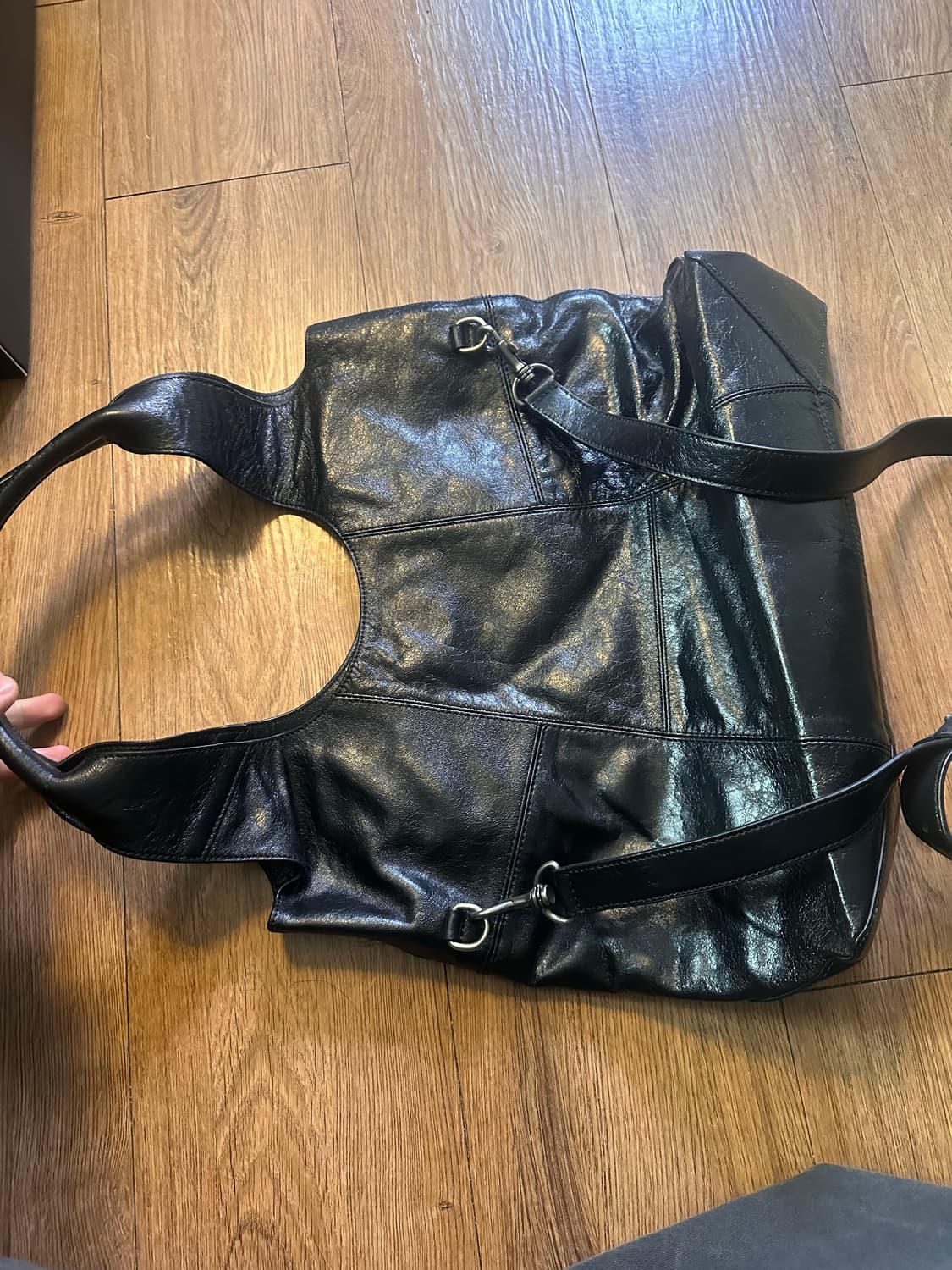 벨리에 프로치다 레더 백 os 상품이미지1