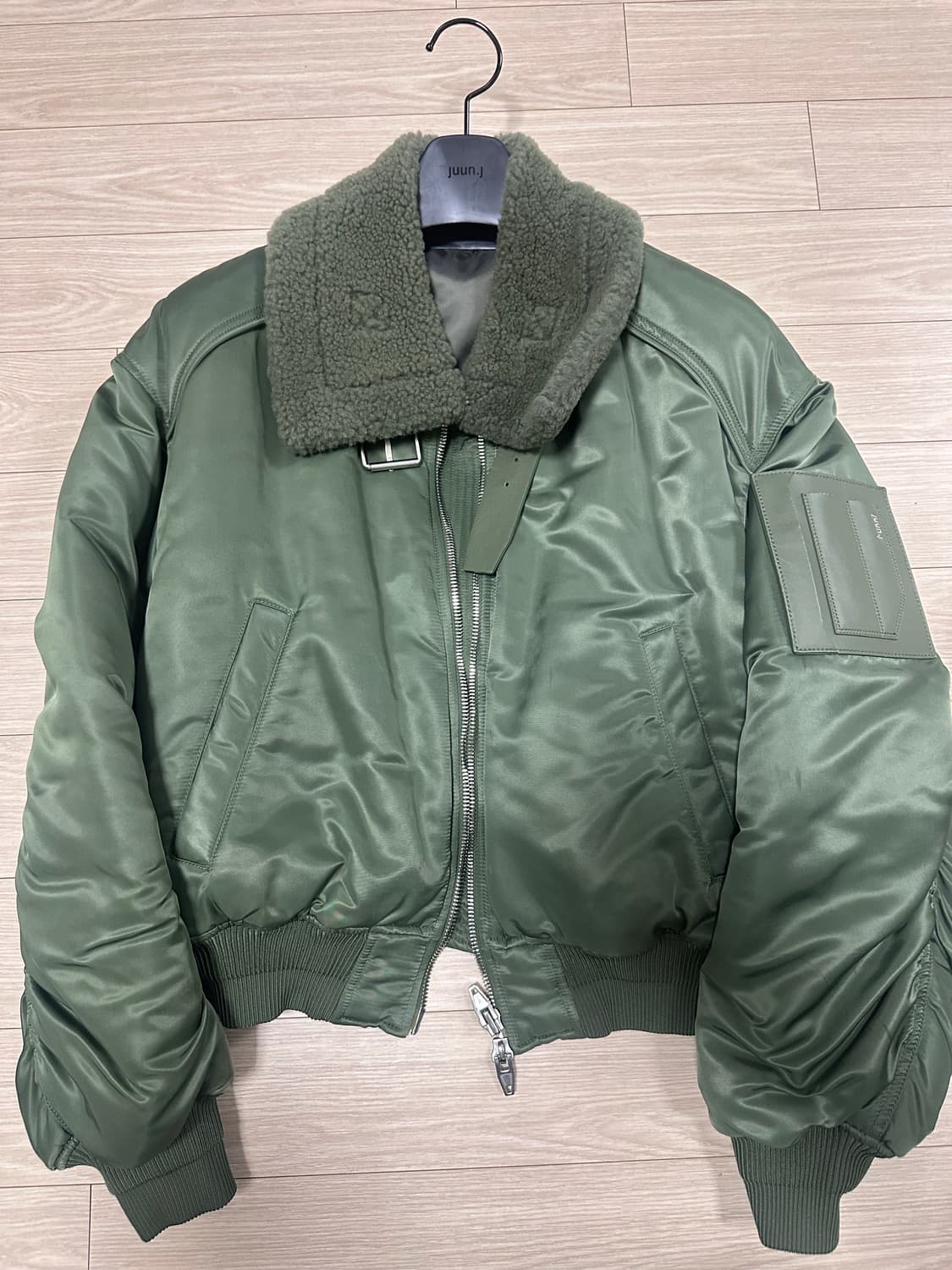 준지 여성 21fw 무스탕 봄버 올리브 36 상품이미지1