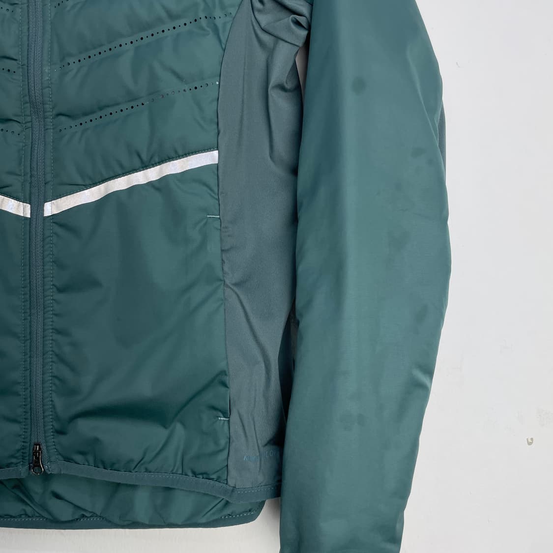 써마핏 여성 에어로로프트 다운 러닝 자켓 M 상품이미지4