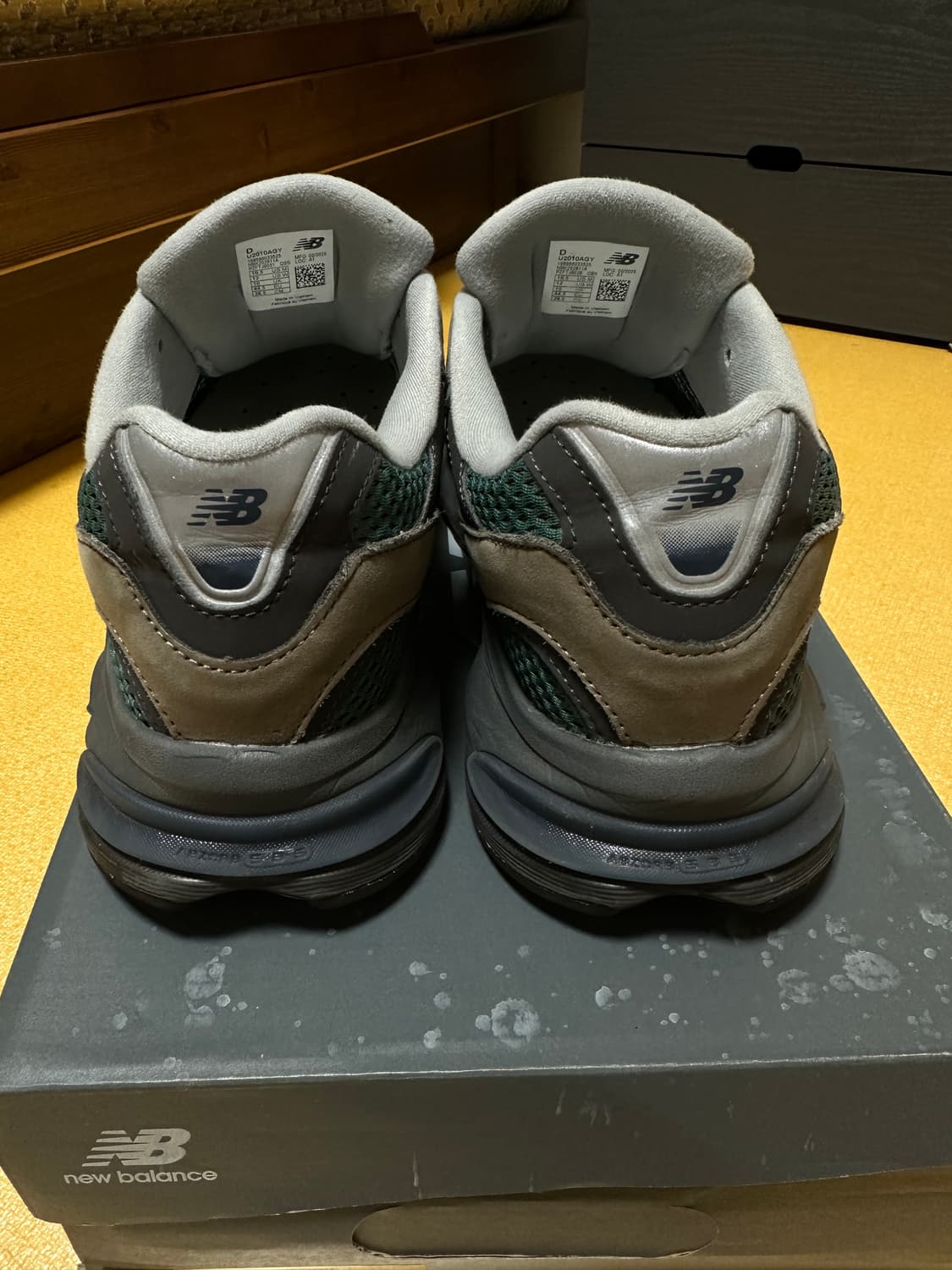 뉴발란스 2010 앱졸브 독사이드 인디고 285사이즈 상품이미지4