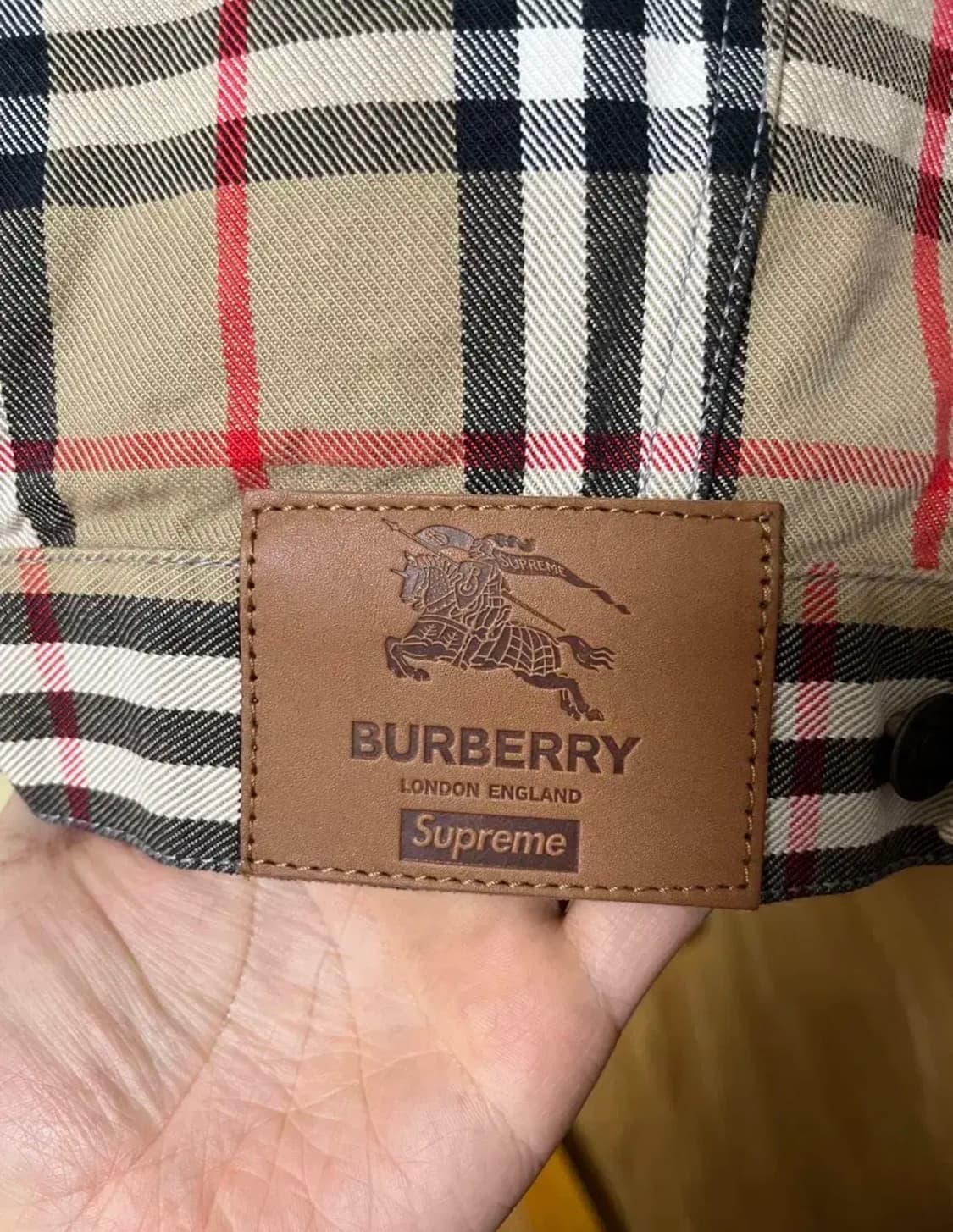 (세상품) 버버리 슈프림 콜라보 트러커자켓 S 상품이미지7