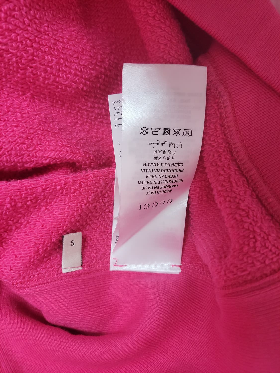 정품)급처상태좋음!구찌 오버핏 박재범,블핑제니 맨투맨 리본브로치 핫핑크티 상품이미지8