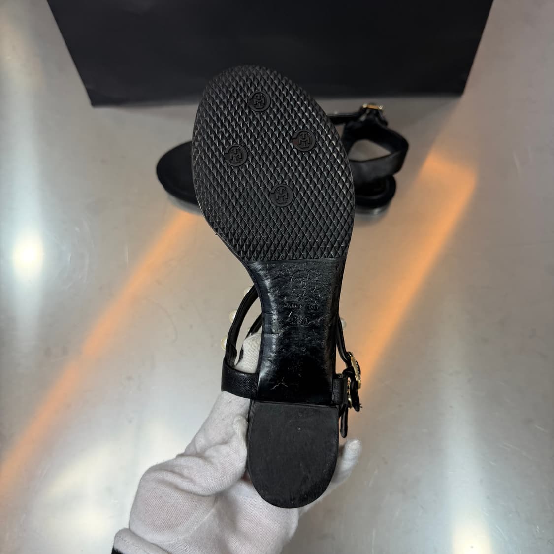 [리오브] 샤넬 CC 로고 레더 진주 더블 스트랩 샌들 슬리퍼 상품이미지4