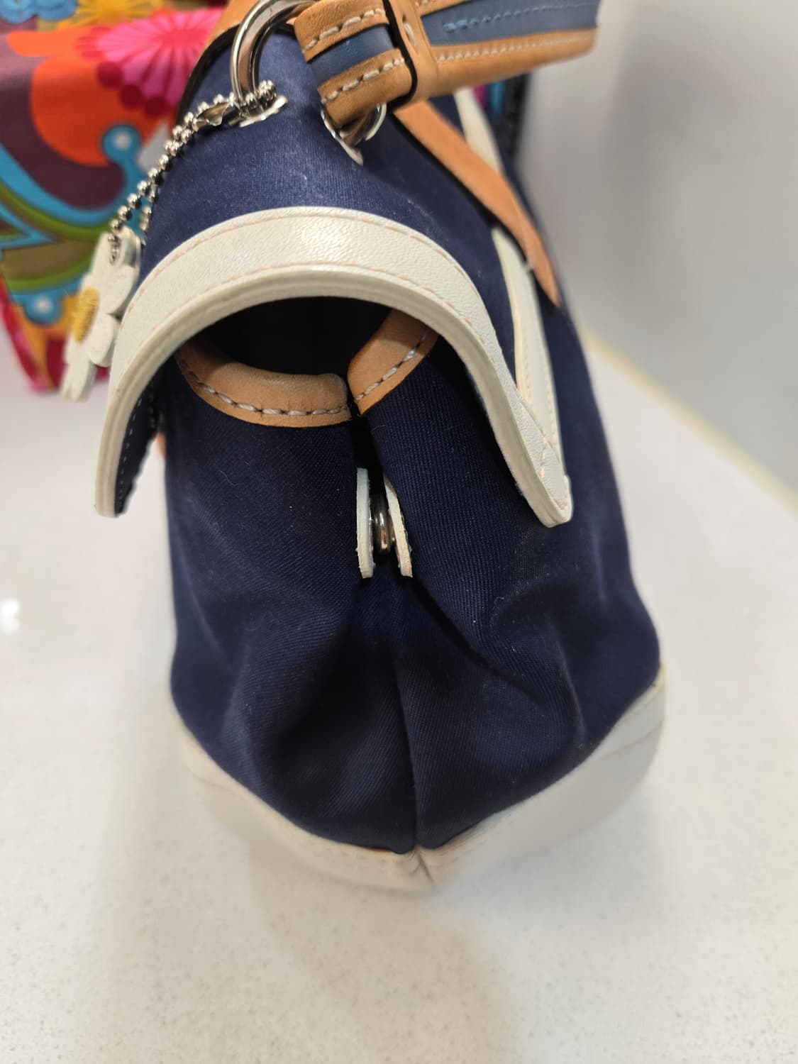 코치 소호 블루 시그니처 토트백 정품 상품이미지3