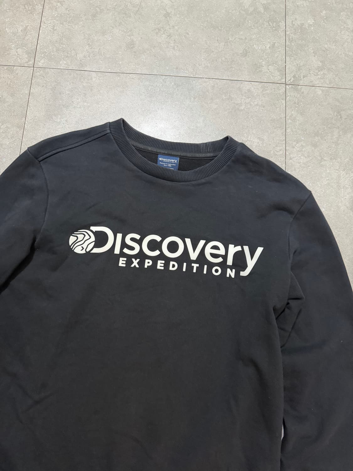 디스커버리 블랙컬러 빈티지 스웻셔츠  95size  상품이미지2