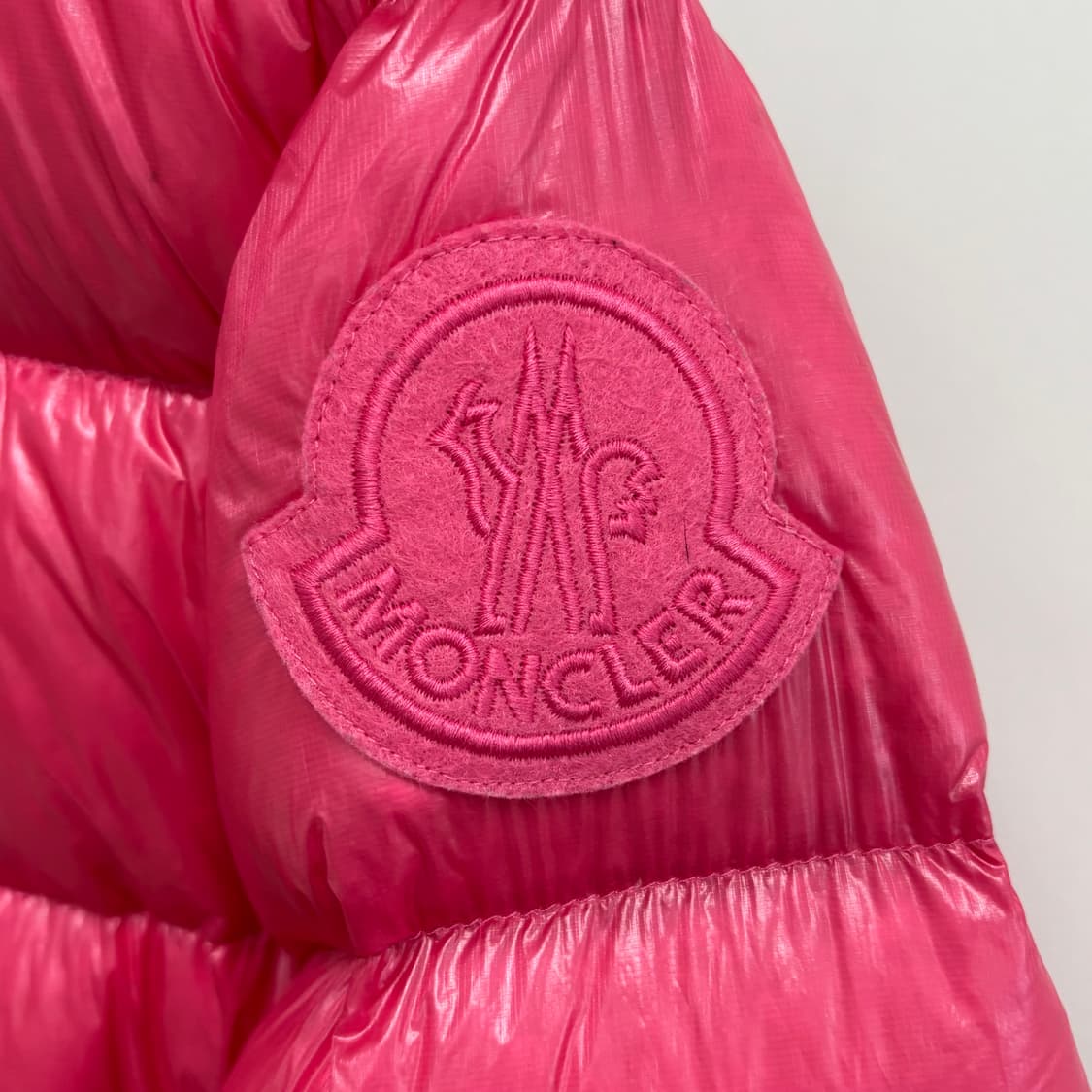 [1]몽클레어 빅로고 패딩점퍼 상품이미지2