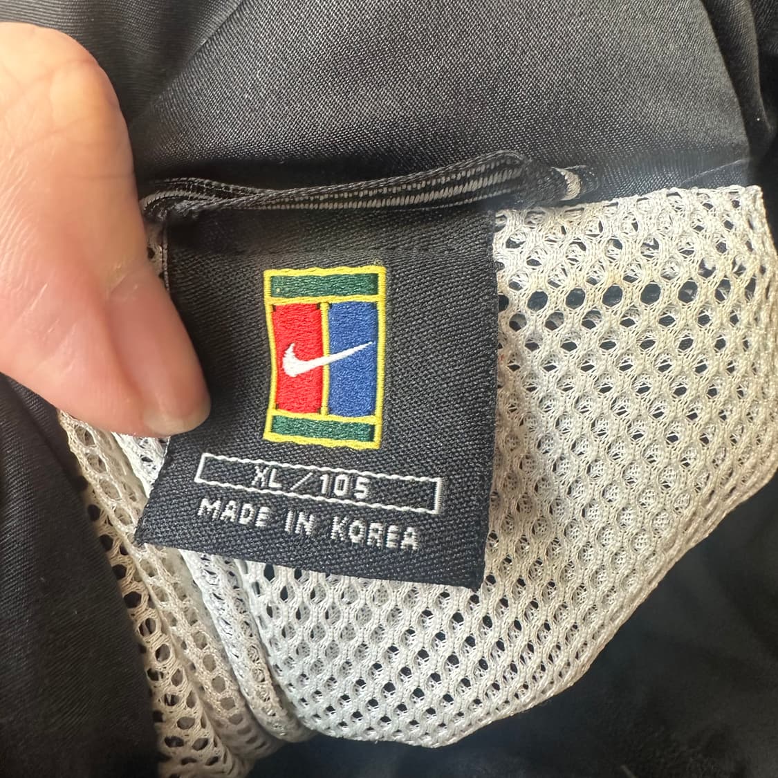 나이키 00s 테니스로고 블랙반집업 105 상품이미지3