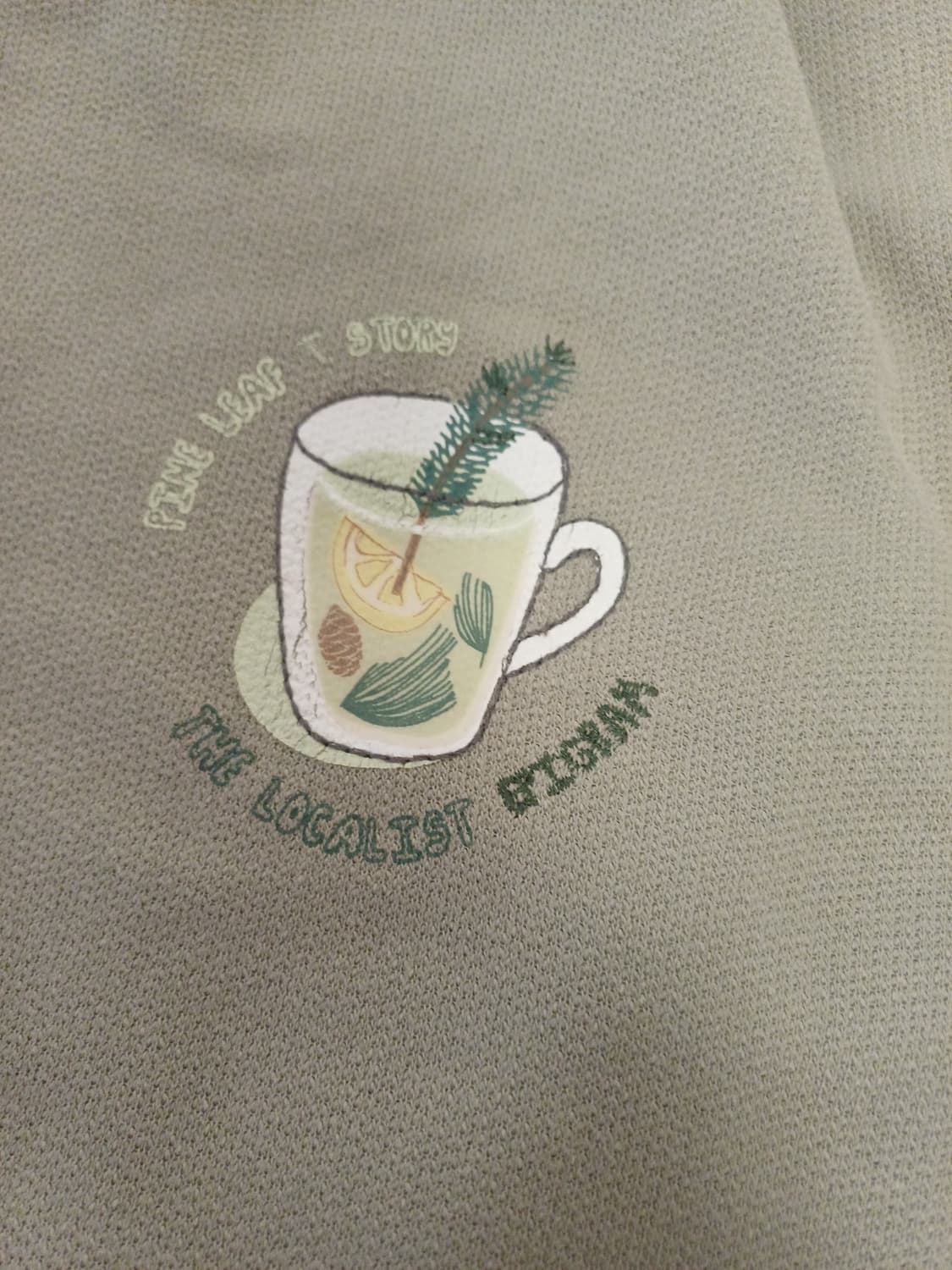 [XXL/110] epigram 에피그램 '솔잎차이야기' 로컬 자수맨투맨 상품이미지5