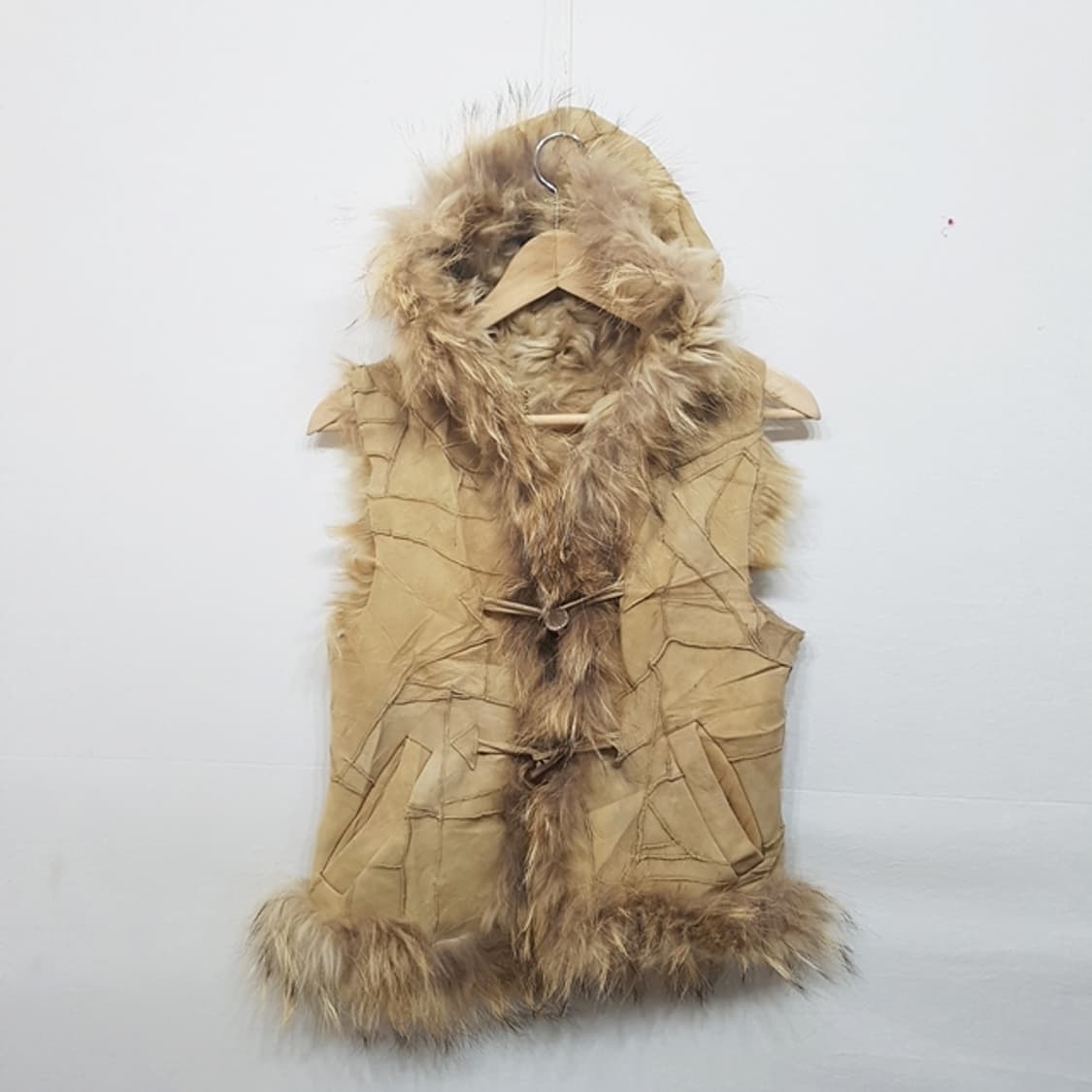 Ji. maxx 무스탕 라쿤 퍼 후드 조끼 상품이미지1