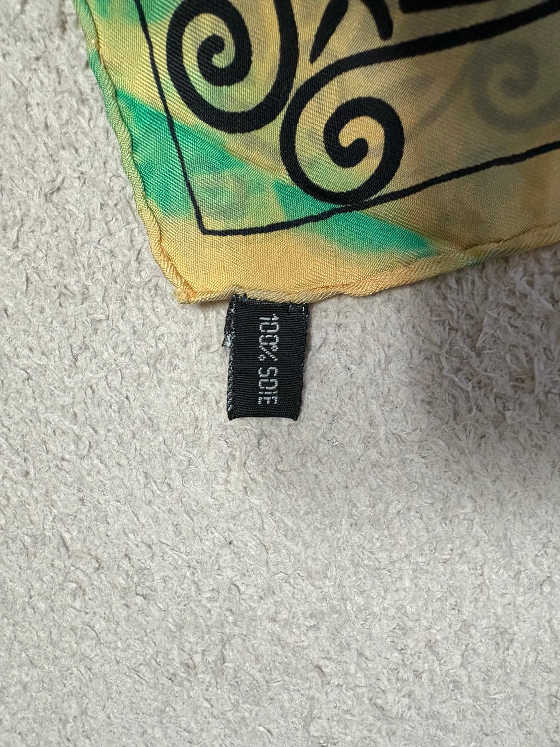 롱샴 그리스 신화 ’헤라클레스와 키크노스의 만남‘ 실크 스카프 상품이미지3