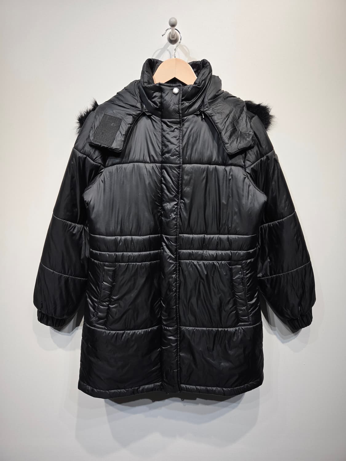 엠포리오 아르마니 블랙 후드 패딩 코트 상품이미지2