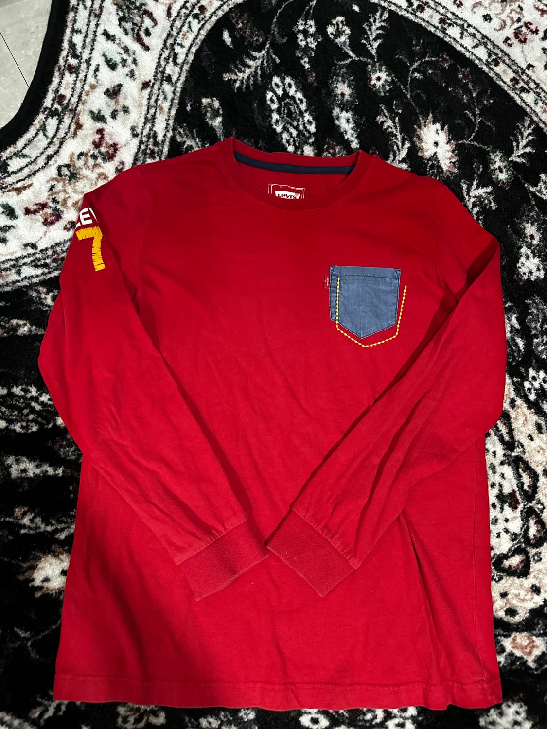 리바이스 레드 데님 포켓 긴팔 티셔츠 상품이미지1