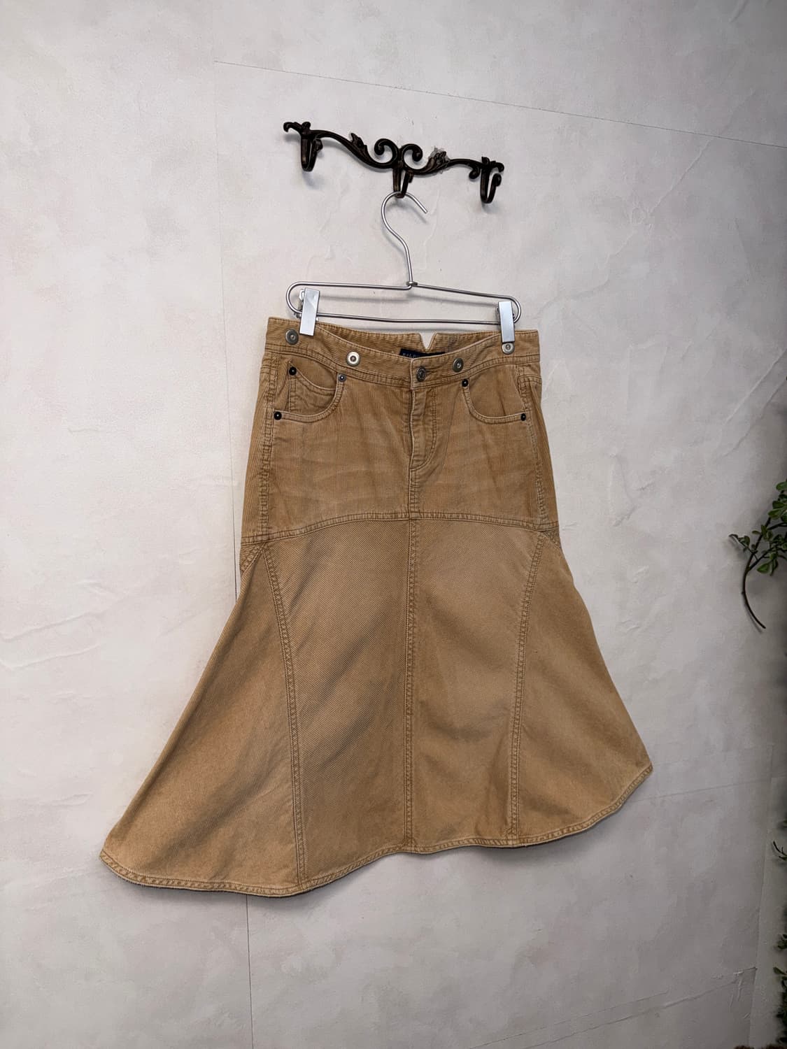 Ralph Lauren beige corduroy midi skirt 상품이미지2