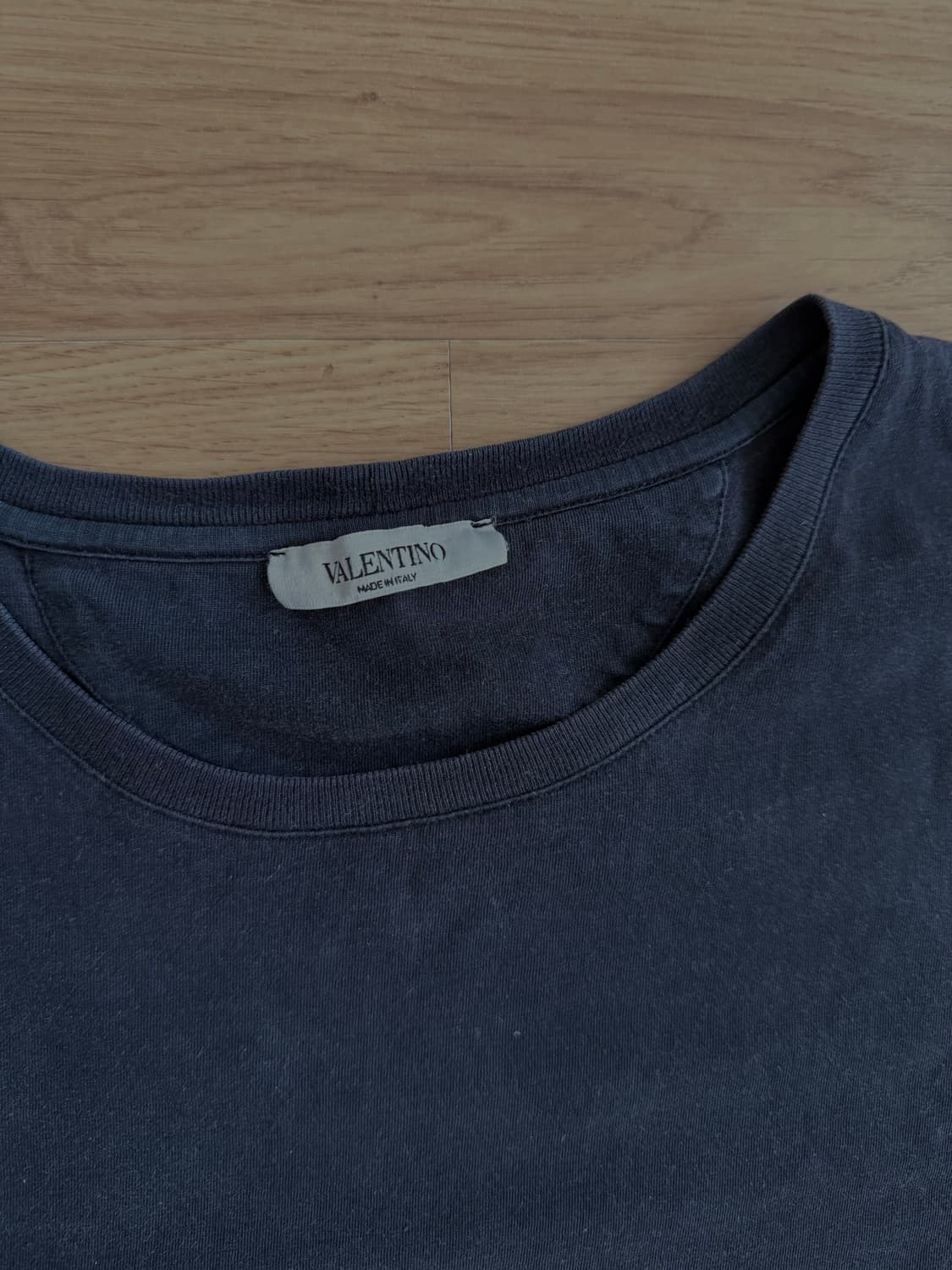 발렌티노 남자 락스터드 블랙 티셔츠 L 상품이미지2