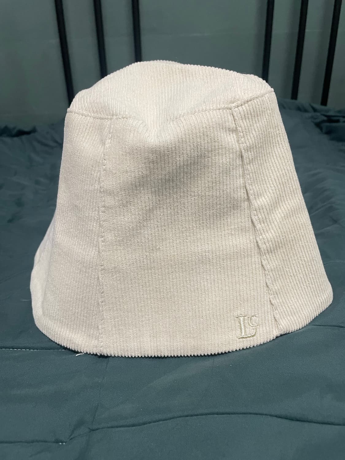 로우클래식 아이보리 코듀로이 버킷햇 상품이미지1