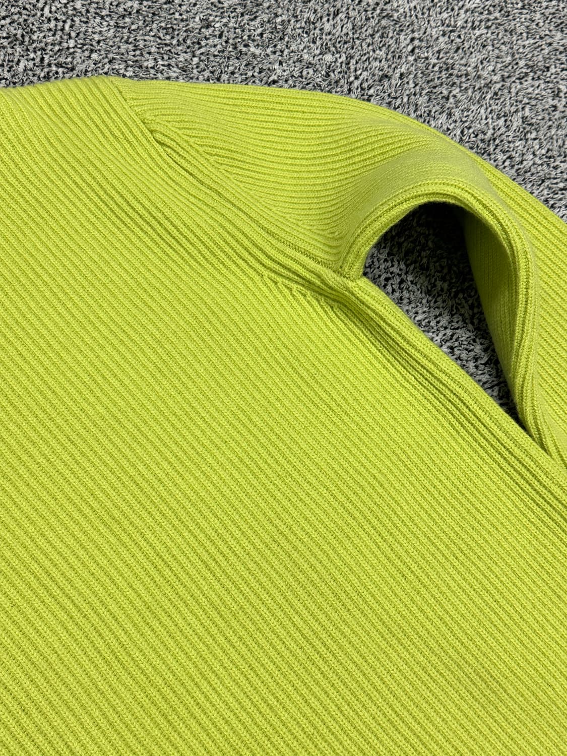 솔리드옴므 신형 케이블 니트 스웨터 상품이미지3