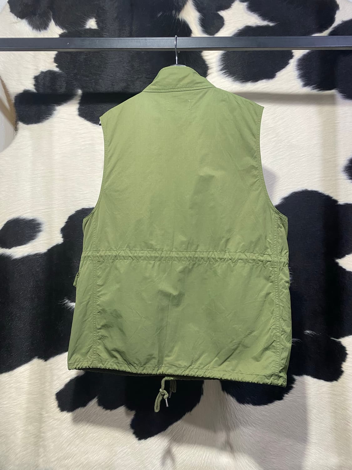 Whimsic 포켓 디테일 하이넥 베스트 상품이미지6