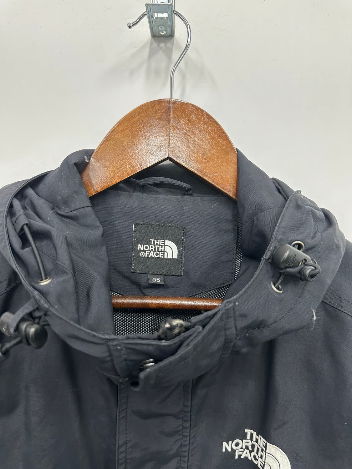 노스페이스 블랙 바람막이  상품이미지2