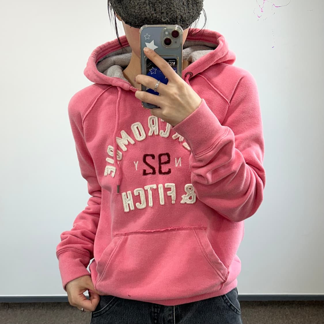 Abercrombie 아베크롬비 스펠아웃 로고 핑크 후드티 상품이미지1