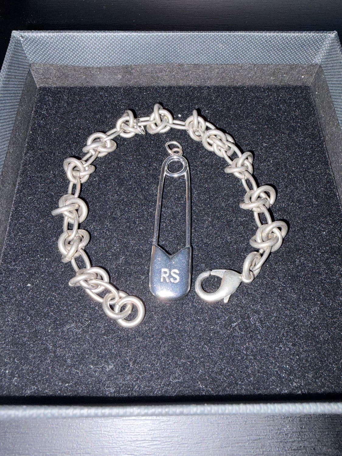 라프 시몬스 세이프티 핀 노트 체인 팔찌 상품이미지1