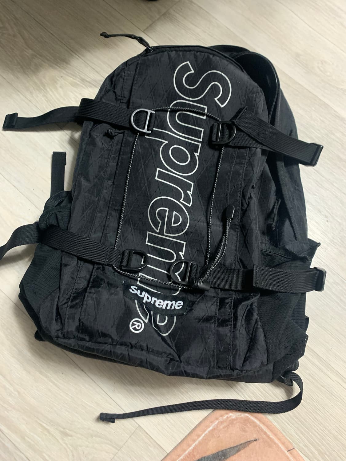 슈프림 블랙 백팩 18ss 상품이미지1