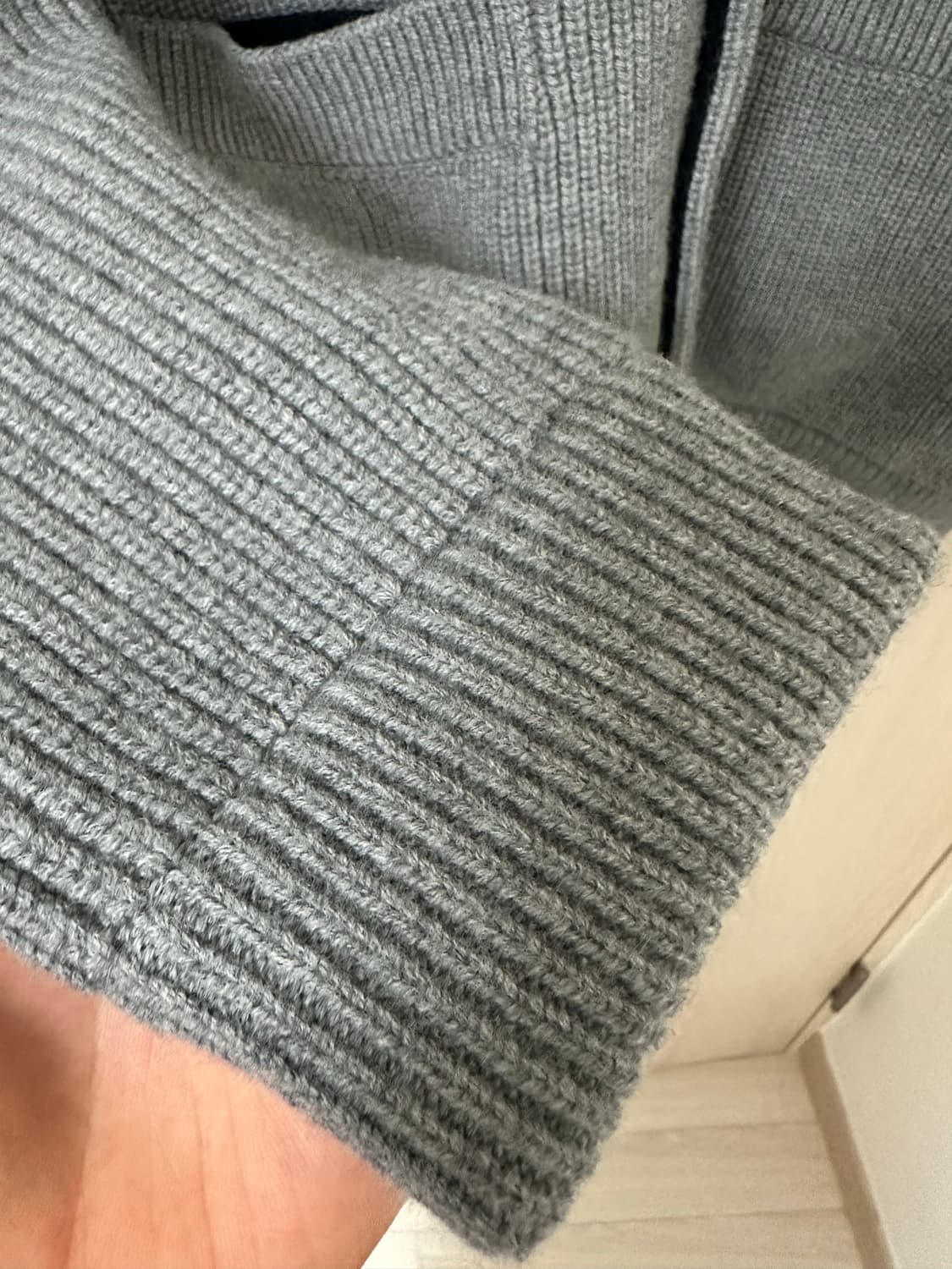 홀리선 아네트 가디건 M사이즈 판매합니다. 상품이미지8