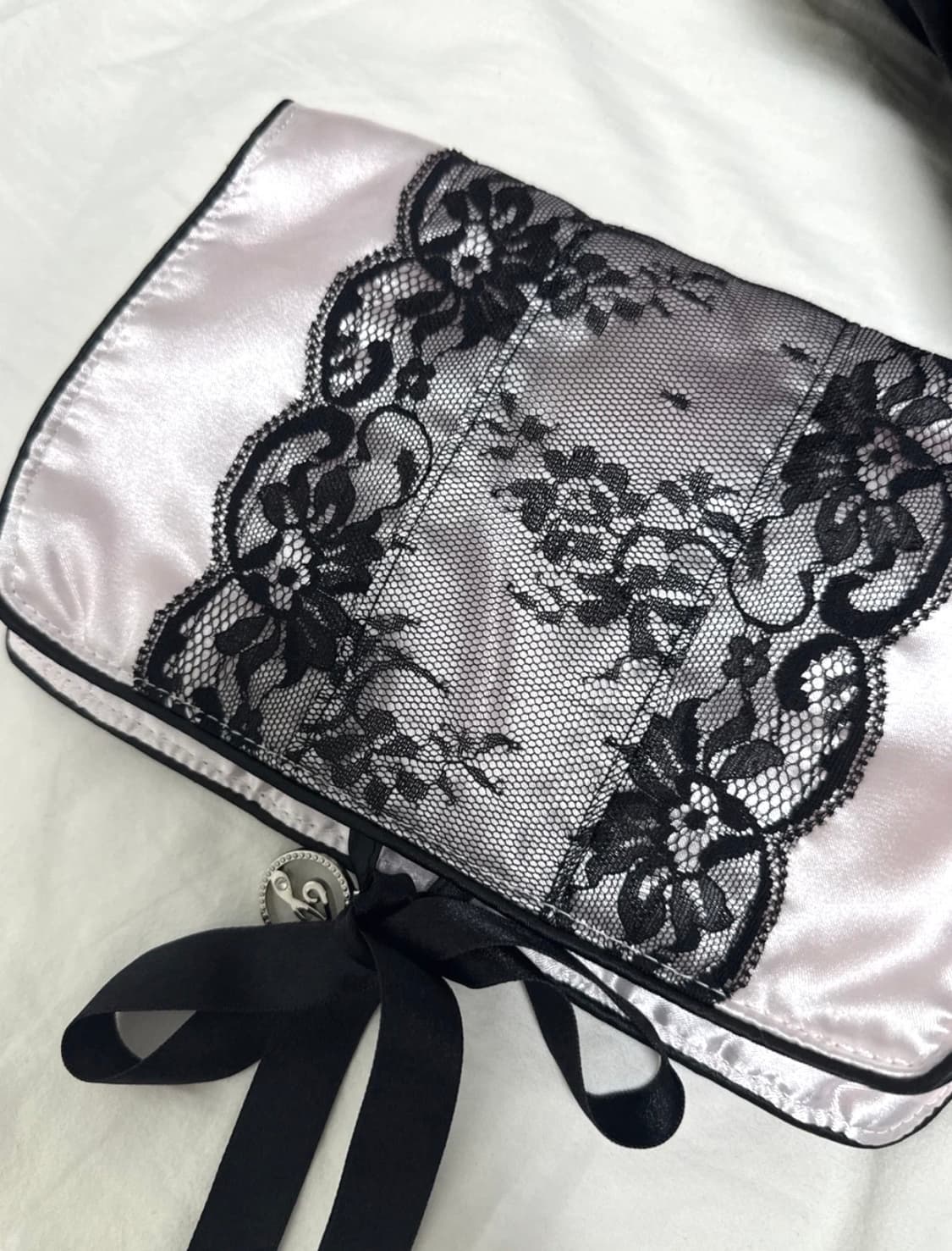 질스튜어트 핑크레이스 파우치 상품이미지1