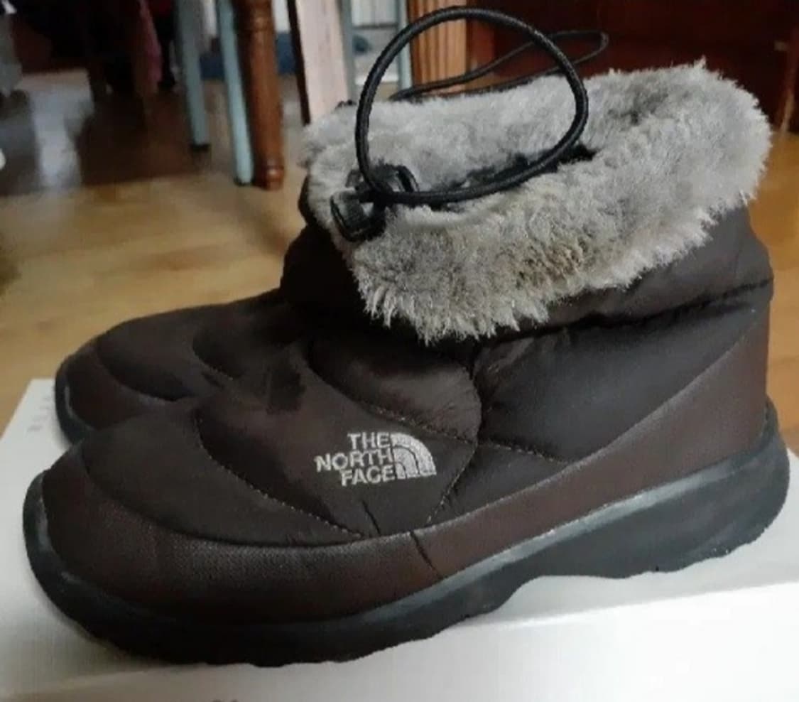 노스페이스 여성 패딩 숏부츠 브라운 NZS99D64 브라운 240 상품이미지1